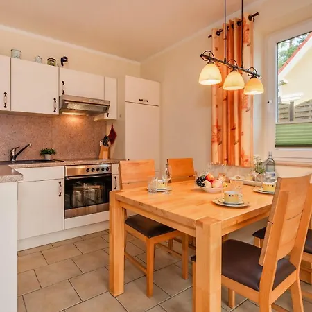 Semesterbostad Sunshine *